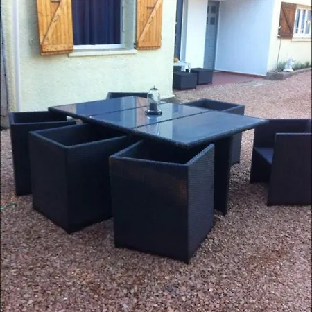 Spacieuse Maison A Lecci Avec Jardin Et Aire De Jeux